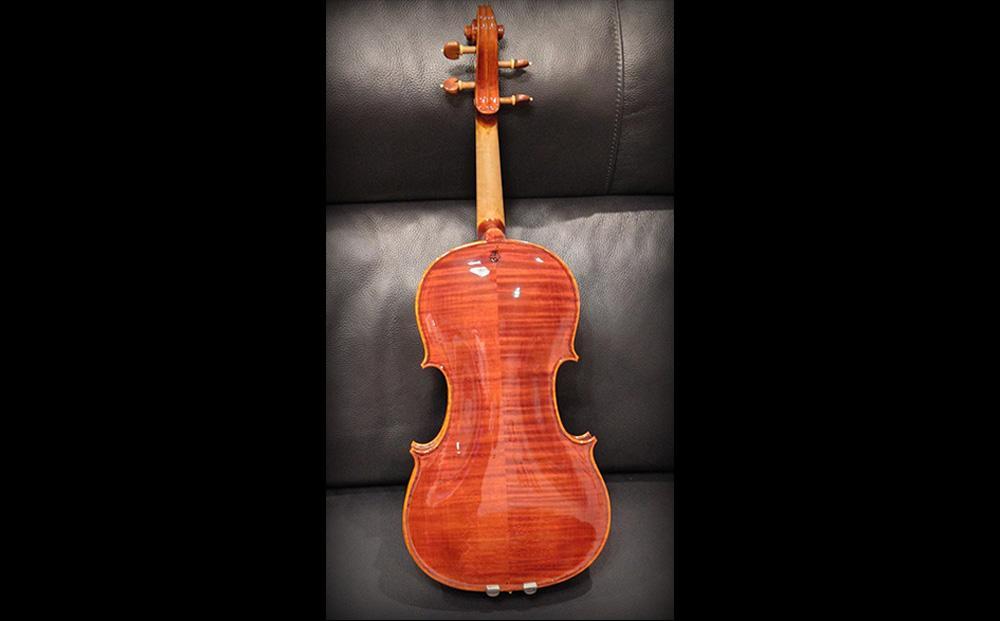 【高島屋選定品】〈Liuteria-TAKADA〉アトリエ製マエストロ監修の完全手工製ビオラ［ 弦楽器専門店 ビオラ 京都市 アトリエ マエストロ 監修 楽器 音楽 趣味 人気  おすすめ 伝統技術 職人 クラシック 音楽教育 プレゼント ギフト 演奏 高品質 文化体験 ふるさと納税 ］