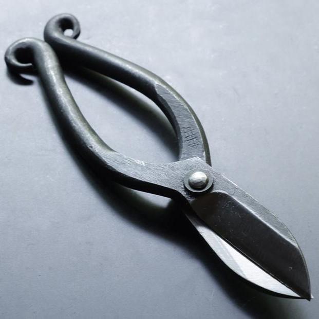 【金高刃物老舗】花鋏 黒打ち（五寸五分）