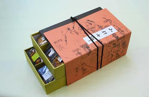 【かなだや】京おかき 二段重ね(14種類15袋)｜京都 おかき あられ おせんべい 人気 手土産 ギフト［ 京都 あられ おかき せんべい 人気 おすすめ おいしい ギフト プレゼント グルメ 食べ比べ 詰め合わせ セット お取り寄せ 通販 送料無料 ふるさと納税 ］