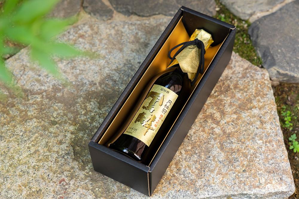 【月桂冠】超特撰 鳳麟 純米大吟醸（720ｍL）［京都 伏見 お酒 清酒 純米大吟醸 モンドセレクション 人気 おすすめ 定番 贈答 ご自宅用 お取り寄せ おいしい 通販 送料無料 ふるさと納税］	