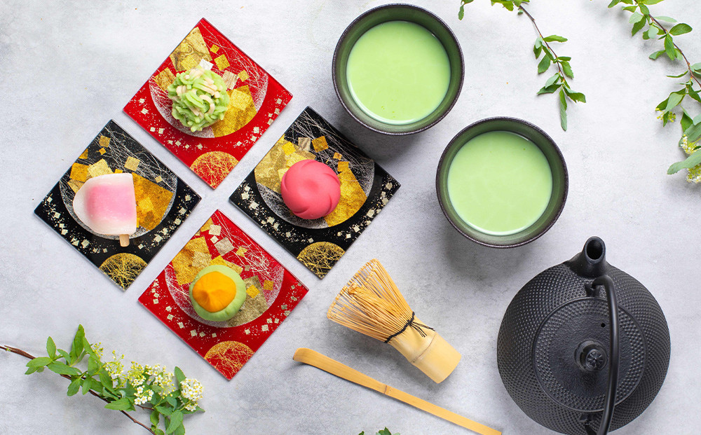 【金彩工芸山田】金彩友禅ガラスの器　和菓子皿　双子月（赤黒）