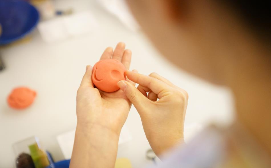 【甘春堂】和菓子作り体験の招待チケット（1名様）［ 京都 和菓子 老舗 体験 京都旅行 手作り 人気 おすすめ お取り寄せ 通販 送料無料 ふるさと納税 ］