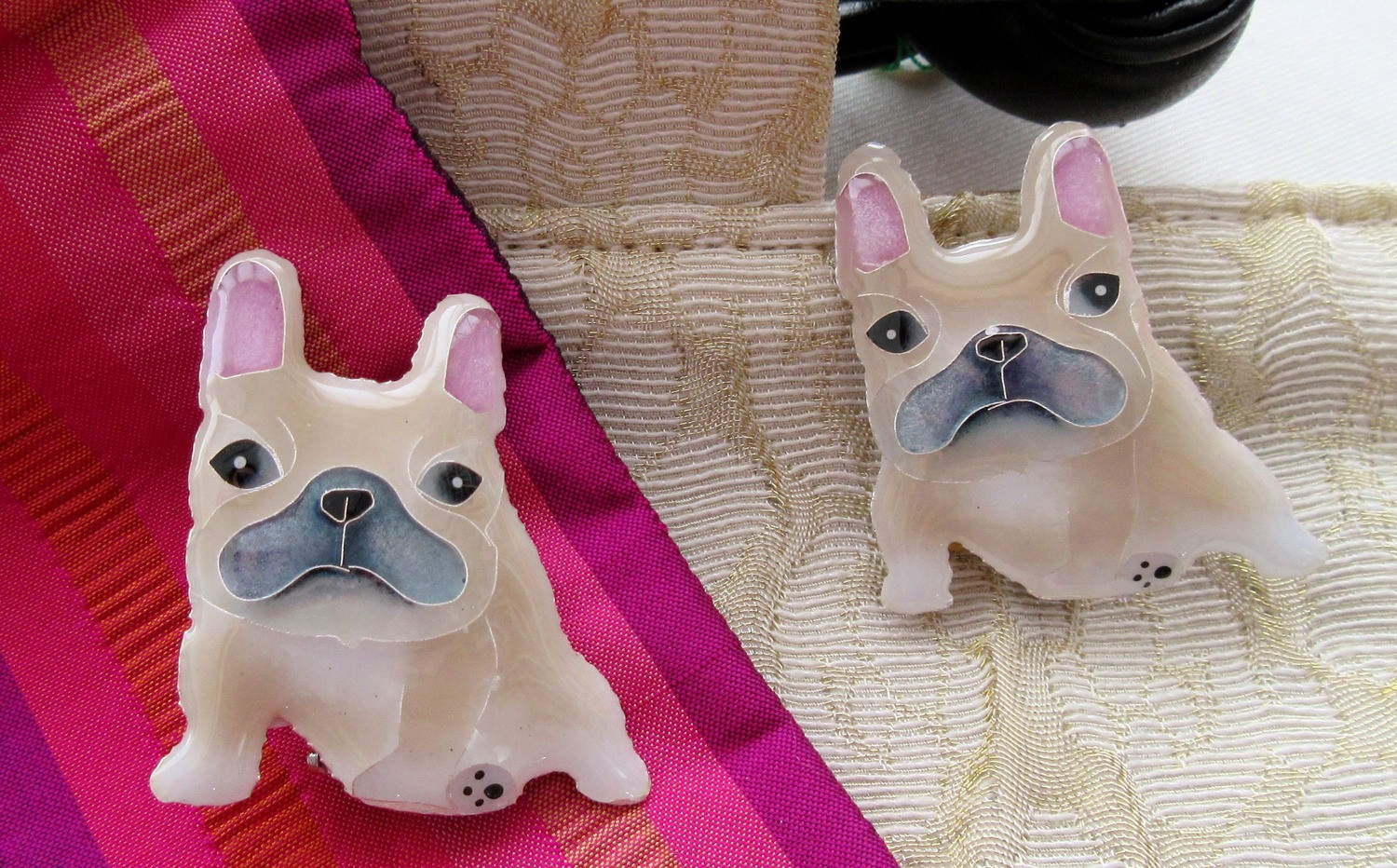 【ヒロミ・アート】フレンチブルドッグブローチ(ベージュ) [ 京都 嵐山 東山 京七宝 純銀製 犬 人気 おすすめ 装飾品 かわいい ギフト プレゼント お取り寄せ 通販 送料無料 ふるさと納税 ]