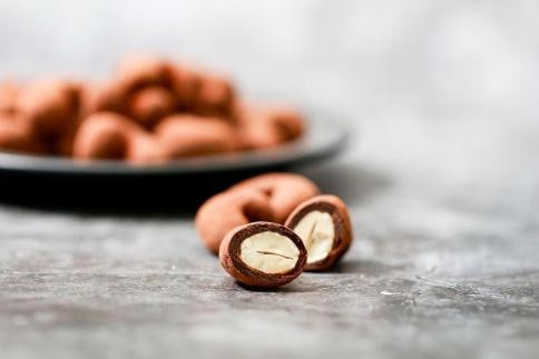 【高島屋選定品】＜dari K(ダリケー）＞カカオサンドクッキー（ダーク）6枚入＆カシューチョコ［ 京都 チョコレート カカオを通して世界を変える 人気 おすすめ ギフト プレゼント 贈答 お取り寄せ お菓子 スイーツ ］