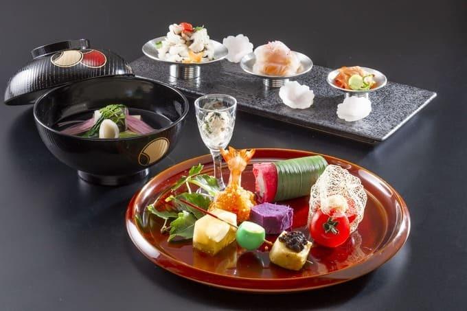 【京小宿 室町ゆとね】1泊2食付きペア宿泊券（2名様）～旬の京会席プラン～［ 京都 室町 好アクセス 古都の雰囲気 京町家 隠れ宿 ペア 宿泊券 人気 おすすめ 旅館 ホテル 宿泊 旅行 観光 グルメ ふるさと納税 ］