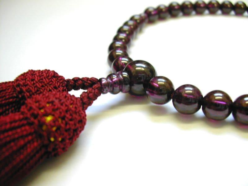 【京都 安田念珠店】 ガーネット 女性用 片手念珠（数珠） 正絹エンジ房