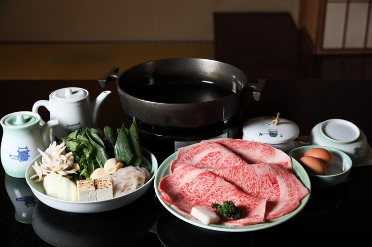 【高島屋選定品】〈モリタ屋〉四条猪熊本店・木屋町店お食事券 30,000円分［ 京都 明治2年創業 牛肉専門店 有名店 高品質 和牛 人気 おすすめ グルメ お肉 ふるさと納税 ］