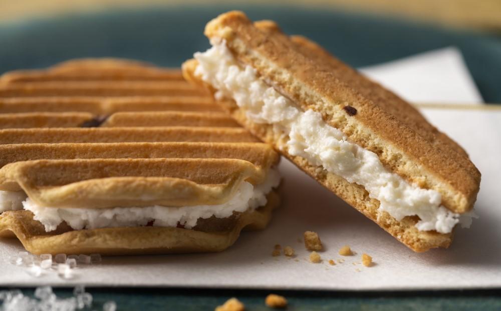 【高島屋選定品】【鼓月】プレミアム千寿せんべい40枚入［ 京都 老舗 和菓子 千寿せんべい 有名店 和菓子 人気 おすすめ お菓子 スイーツ プレミアム お取り寄せ 通販 ギフト プレゼント 贈答 ふるさと納税 ］