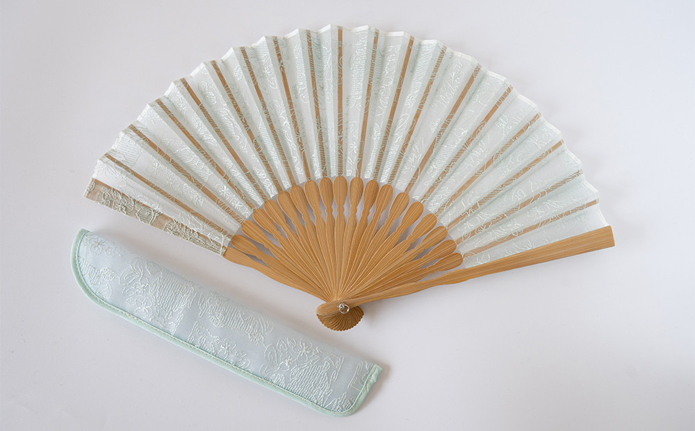 【伊と幸】《白生地の老舗が贈る》染め透扇子(花莵/瓶覗色)［ 京都 老舗 京扇子 人気 おすすめ 刺繍 和装 着物 絹 ギフト お取り寄せ 通販 送料無料 ふるさと納税 ］