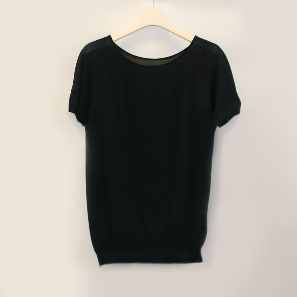 【伊と幸】《白生地の老舗が贈る》姫＋ウォッシャブル シルクニット 半袖(Mサイズ・ブラック)｜京都 人気 インナー 肌着［ 京都 老舗 絹 ファッション レディース 人気 おすすめ ギフト お取り寄せ 通販 送料無料 ふるさと納税 ］