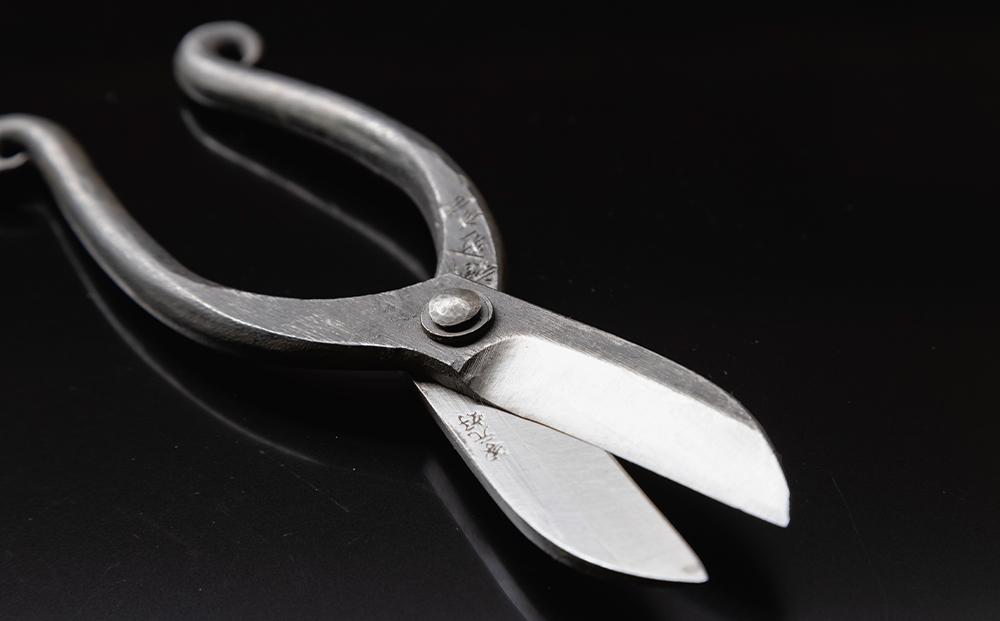 【金高刃物老舗】花鋏 黒打 穂長 青鋼（五寸五分）