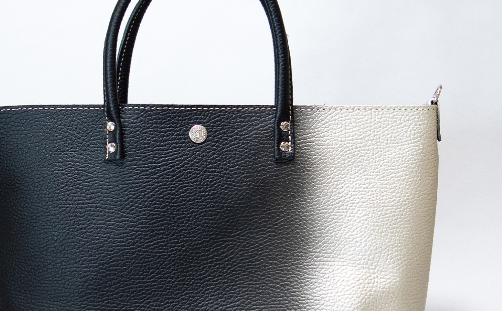 【池内友禅】SOMEA brume レザートートバッグM(幽玄 (黒×白金) 箔ぼかし) ｜京都 友禅染 ブランド バッグ 鞄 人気［ かばん トートバッグ ショルダーバッグ おすすめ 革製品 本格 通勤 雑貨 高級 男女兼用 お取り寄せ 通販 送料無料 ふるさと納税 ］