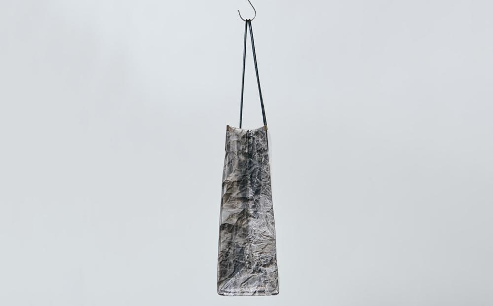 【KENTO HASHIGUCHI × 伝統工芸士】手もみ銀箔 ショッパーバッグ 縦（shopper bag）