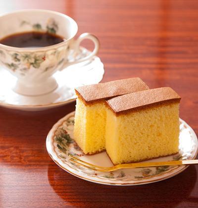 【越後家多齢堂】 カステイラ紙箱入 22×24cm