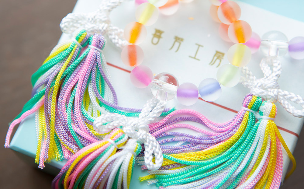 【意匠京念珠板倉】京念珠 数珠屋がつくる 虹色ストラップ［ 京都 数珠 念珠 人気 おすすめ 化粧箱入 証明書付 京都府伝統産業優秀技術 お取り寄せ 通販 送料無料 ふるさと納税 ］