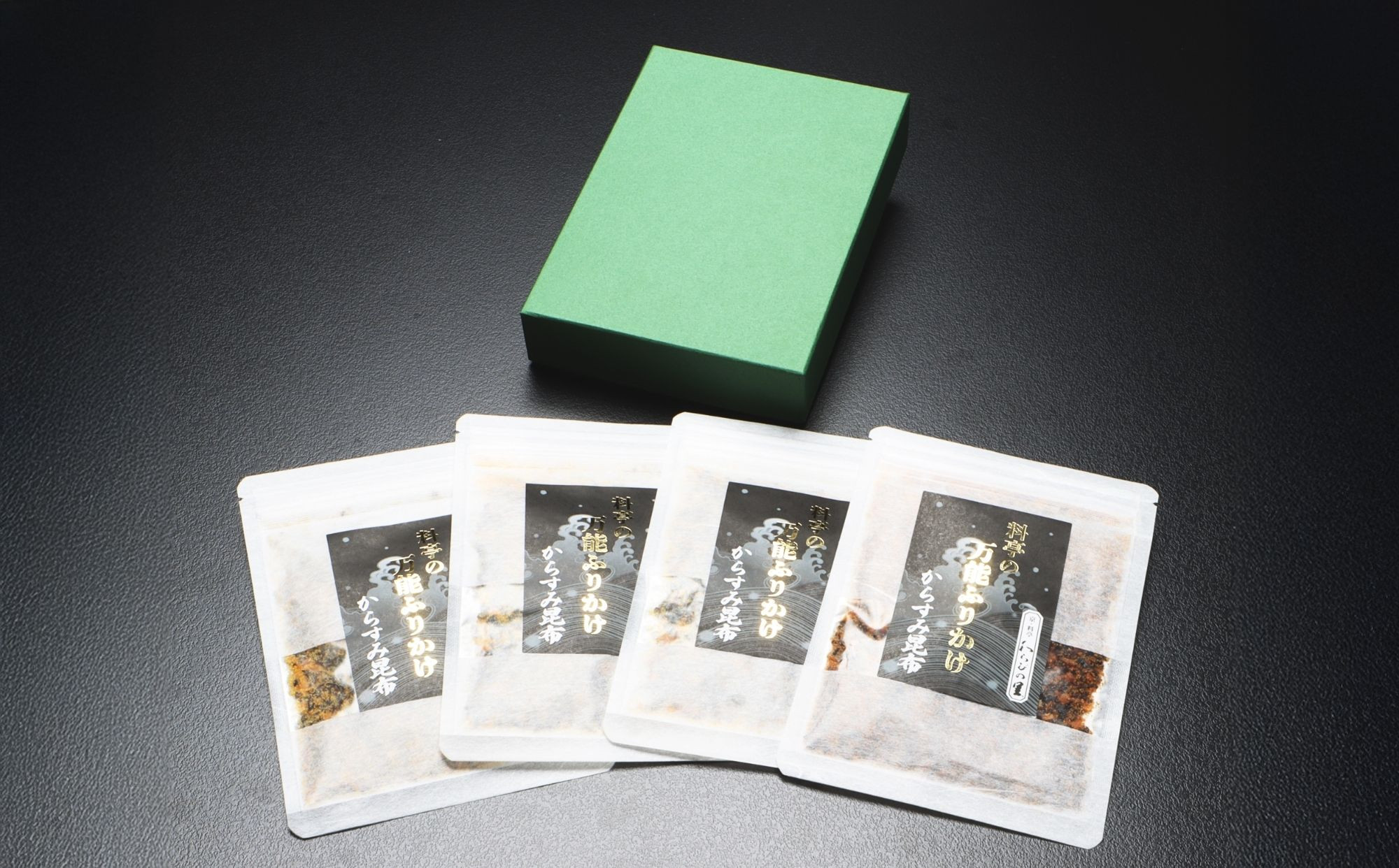 【わらびの里】万能ふりかけからすみ昆布4袋｜京都 老舗料亭 ふりかけ 人気セット［ 老舗料亭のご馳走 ふりかけ ご飯のお供 万能調味料 パスタ・雑炊・サラダにも グルメ おすすめ ギフト プレゼント 贈答 お取り寄せ 通販 送料無料 ふるさと納税 ］