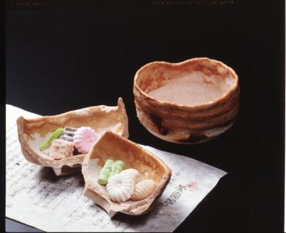 【甘春堂】茶寿器（ちゃじゅのうつわ）食べられる抹茶茶碗