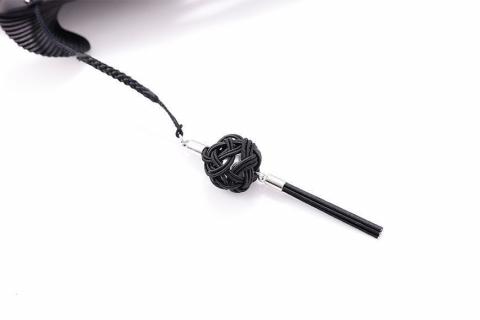 【伊と幸】《白生地の老舗が贈る》霞扇-かすみおうぎ-（黒ぼかし染）