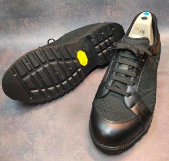 【ネーカーズ】【Tie a bond】西陣織シューズ（黒）〈26.5cm〉