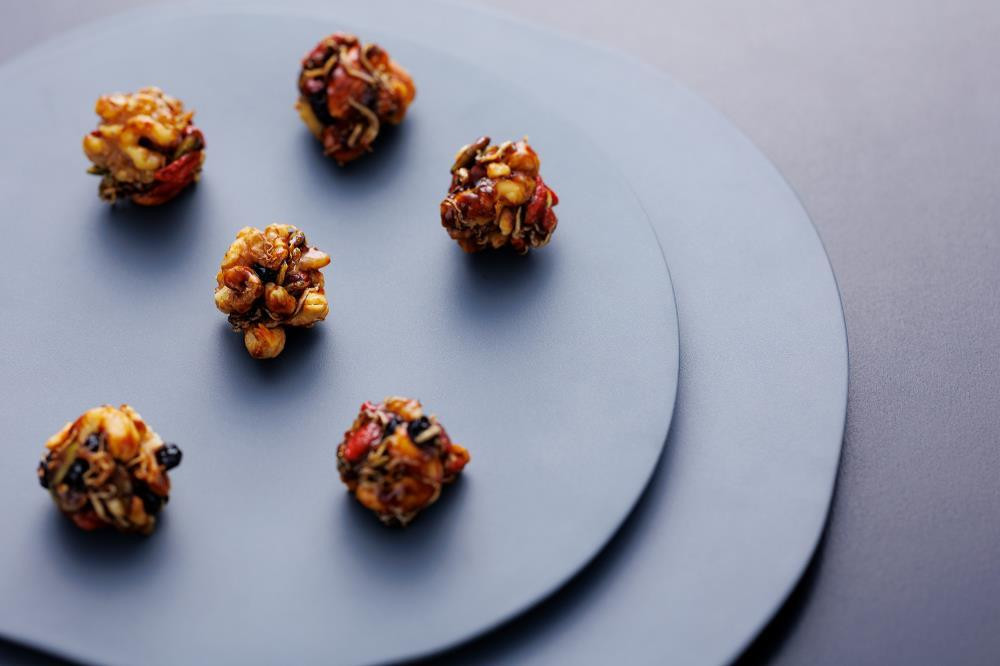 【高島屋選定品】＜下鴨茶寮＞料亭のちりめんナッツ（8個入）［ 京都 料亭 京料理 人気 おすすめ 老舗 グルメ ギフト プレゼント 贈答用 お取り寄せ ふるさと納税 ］