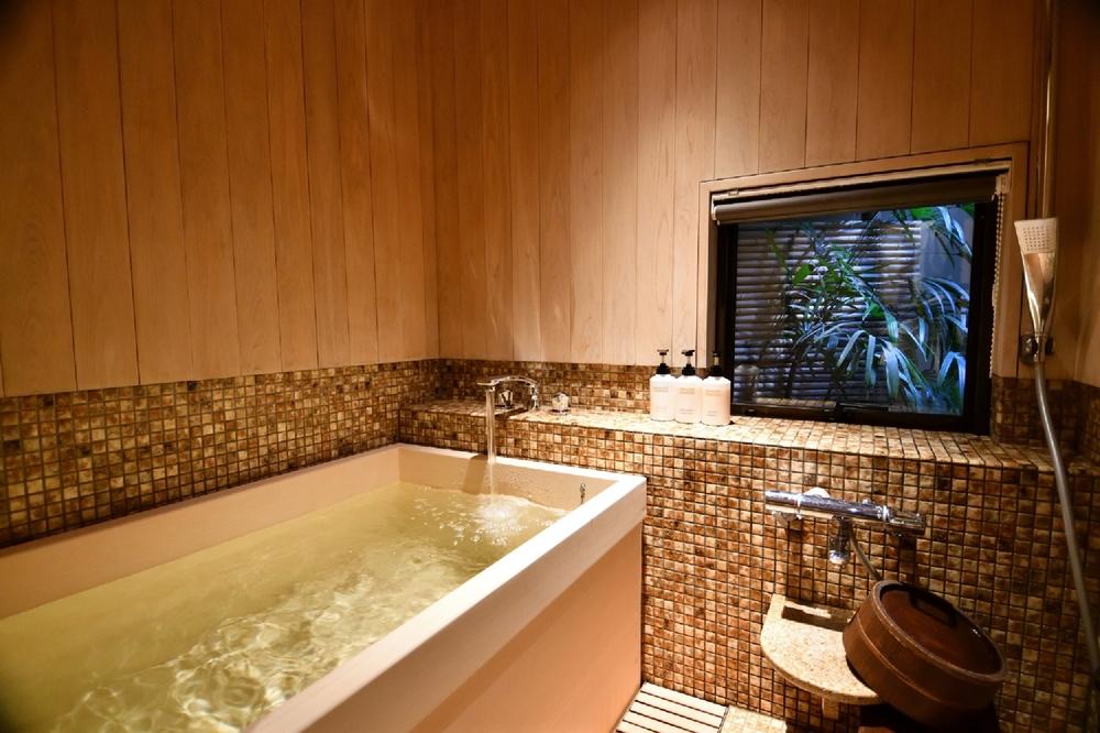 【京小宿 八坂ゆとね】1泊2食付きペア宿泊券（2名様）料理長特選会席プラン［ 京都 祇園 八坂 京町家 隠れ宿 石畳の街並み ペア 宿泊券 人気 おすすめ 旅館 ホテル 宿泊 旅行 観光 グルメ 高台寺 ねねの道 産寧坂 清水寺 ふるさと納税 ］