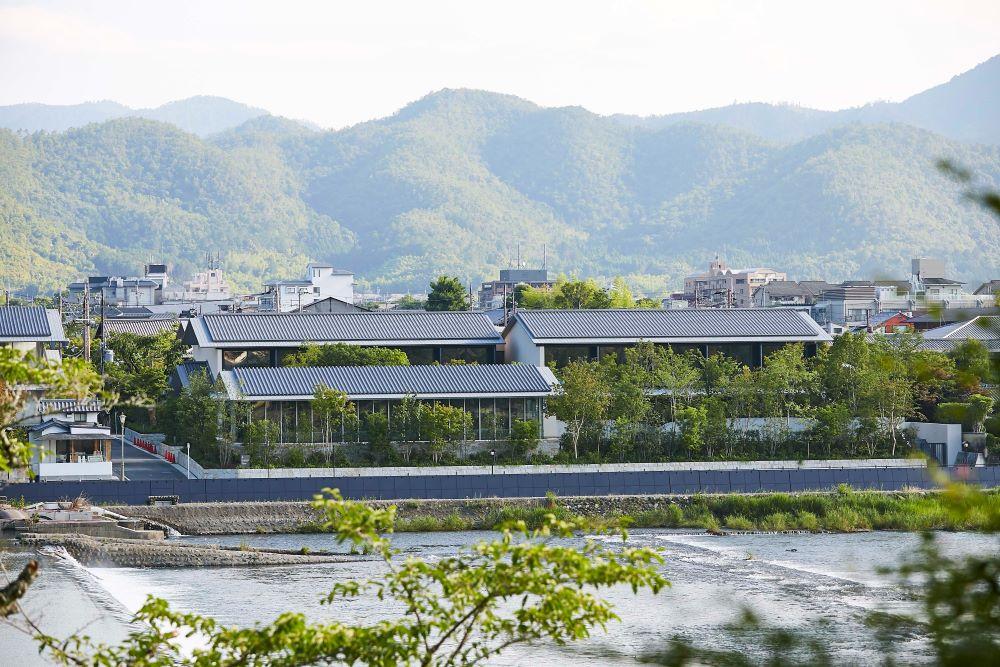 【MUNI KYOTO】ホテル宿泊ギフト券3万円分×2枚セット［京都 嵐山 スモールラグジュアリー ホテル 宿泊 ギフト券 割引券 割引 チケット 宿泊券 人気 おすすめ ホテル 宿泊 旅行 観光 ふるさと納税 ］