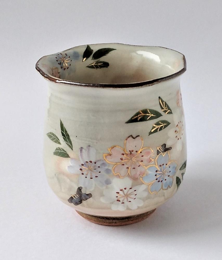 【ギャラリー洛中洛外】優しい色合いの桜が描かれてます 彩さくらマグカップ