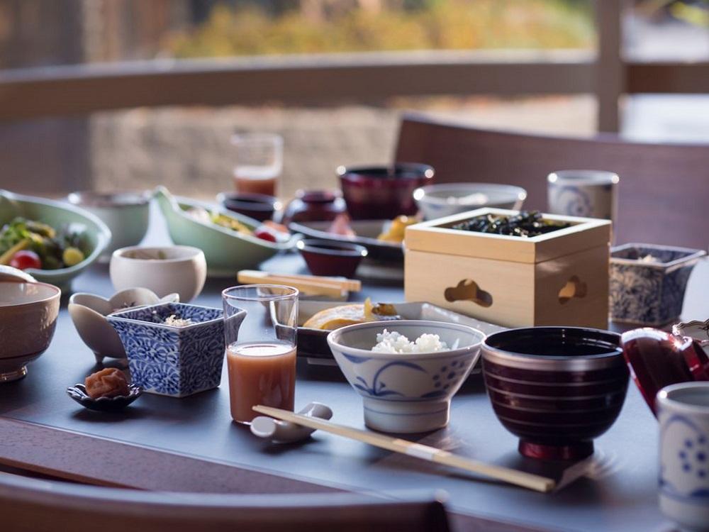 【清水小路 坂のホテル京都】ホテル宿泊ペアチケット(1泊2食付)＜露天風呂付きグランデツイン＞ ［ 京都 清水寺 八坂の塔 スモールラグジュアリー ホテル ペア 宿泊券 人気 おすすめ ホテル 宿泊 旅行 観光 グルメ ふるさと納税 ］