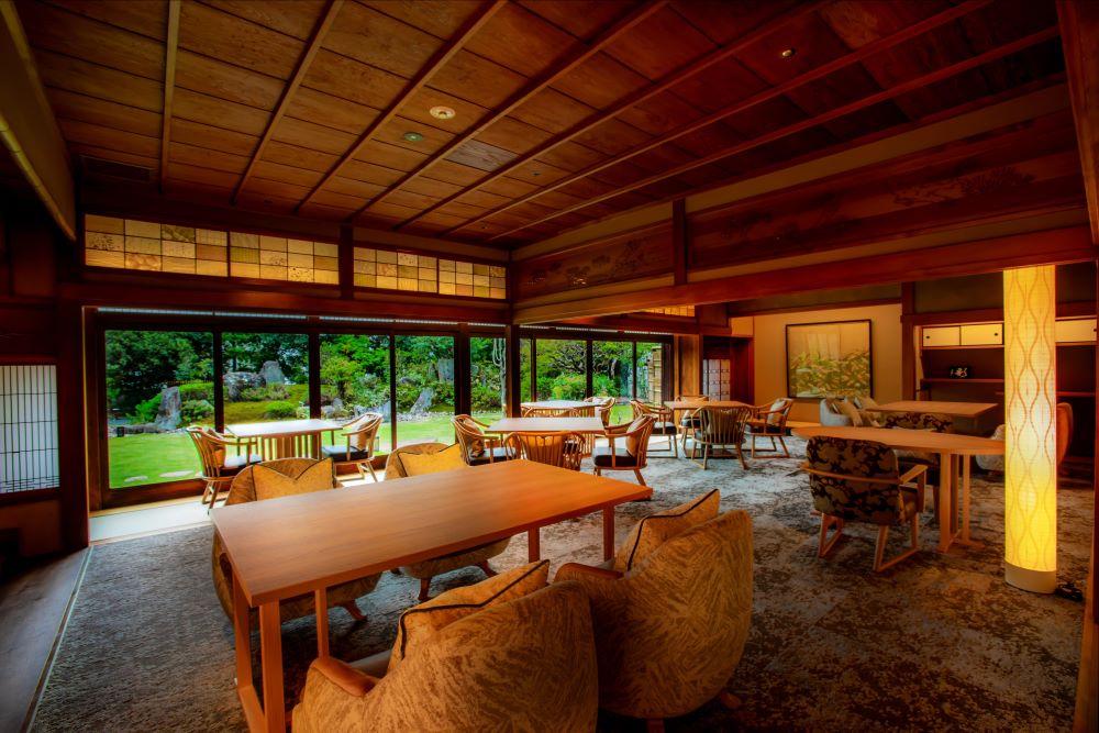 【清水小路 坂のホテル京都/Hotel 侑楽 京八坂/Hotel宇多野京都別墅】3館共通 宿泊ギフト券 3万円分(ホテルの宿泊、レストラン等で使用可)［ 京都 スモールラグジュアリー ホテル 宿泊 ギフト券 割引券 割引 チケット 宿泊券 人気 おすすめ ホテル 宿泊 旅行 観光 グルメ 清水寺 八坂の塔 祇園 嵐山 龍安寺 金閣寺 ふるさと納税 ］