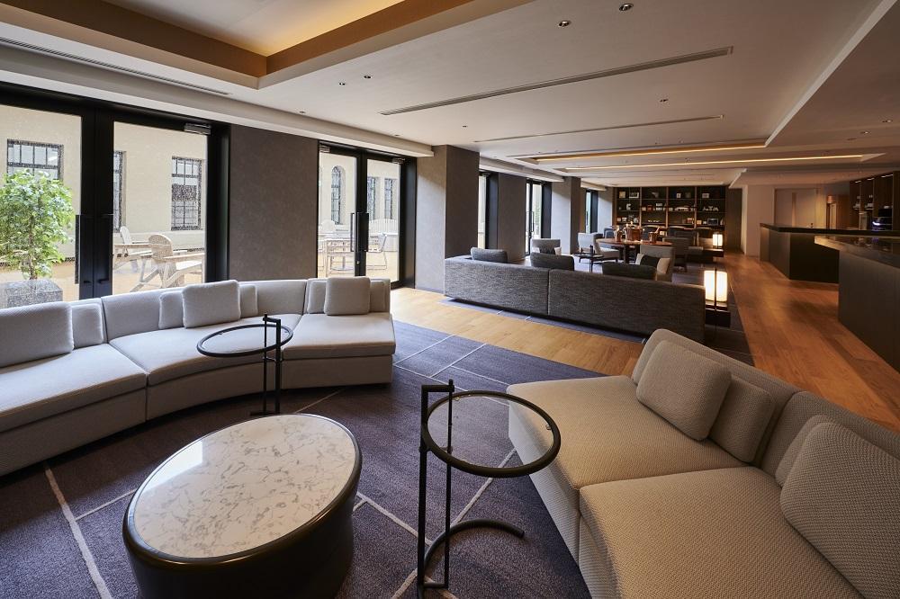 【THE GATE HOTEL 京都高瀬川 by HULIC】1泊朝食付ペア宿泊券《クラッシーツインまたはキング》［ 京都 旅行 宿泊 ホテル 旅館 人気 おすすめ 割引 チケット クーポン 観光 トラベル 宿 ザ・ゲートホテル］