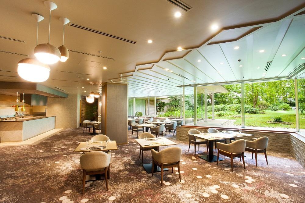 【ザ・プリンス京都宝ヶ池】平休日1泊朝食付 ペア宿泊券《【クラブフロア】ツイン》　［ 京都 旅行 宿泊 ホテル 旅館 人気 おすすめ 割引 チケット クーポン 観光 トラベル 宿 ］