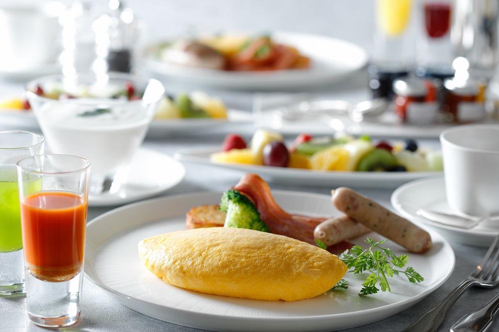 【ウェスティン都ホテル京都】ホテル宿泊ペアチケット 平休日1泊朝食付《デラックスツイン》［ 京都 岡崎 南禅寺 人気観光地 好アクセス 古都一望 ホテル ペア 宿泊券 人気 おすすめ ホテル 宿泊 旅行 観光 グルメ ふるさと納税 ］