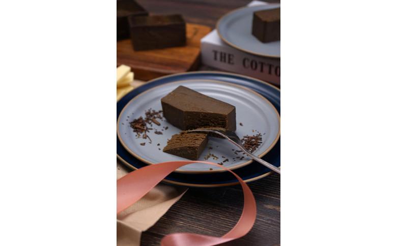 【ル・ピックアシエット】ほうじ茶とホワイトチョコのテリーヌ 1本（400g）［ 京都 スイーツ おいしい 人気 おすすめ お取り寄せ お菓子 洋菓子 ］