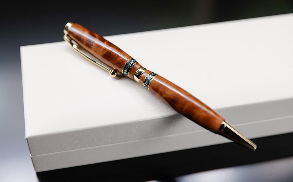 【伝統工芸を応援！】【嵯峩螺鈿・野村】螺鈿ボールペン 屋久杉