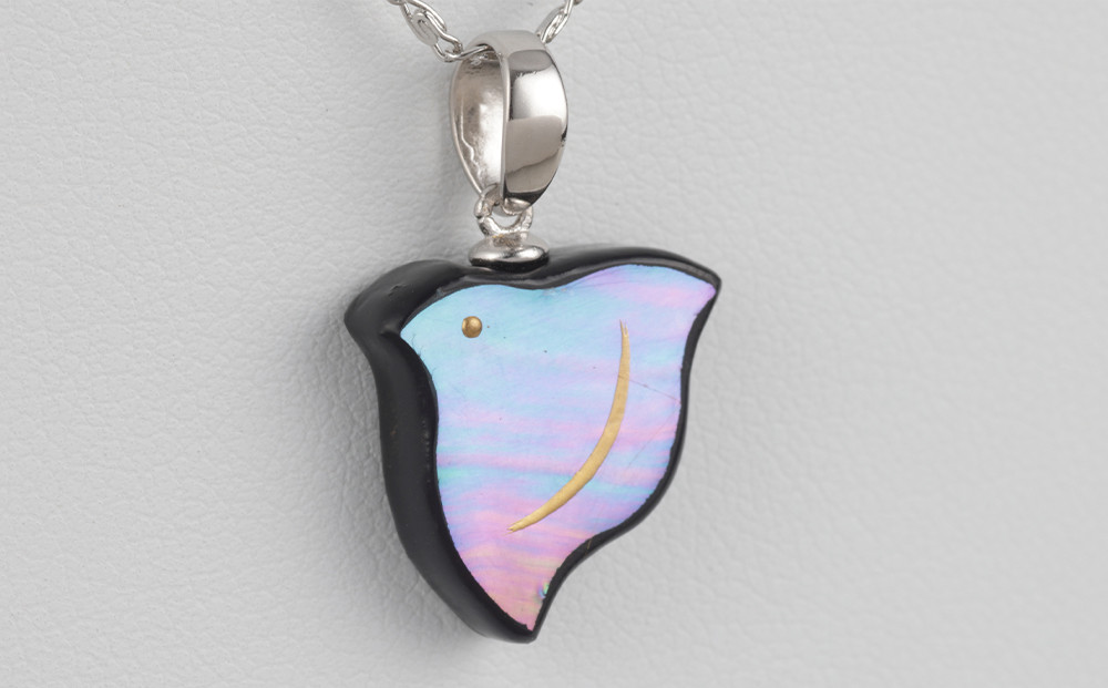 【嵯峩螺鈿野村】千鳥ネックレス｜京都 老舗 伝統工芸 漆器 ジュエリー［ 京都 老舗 伝統工芸 工芸品 アクセサリー ジュエリー ファッション 漆 人気 おすすめ 職人 お取り寄せ 通販 送料無料 ふるさと納税 ］