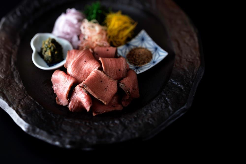 【下鴨茶寮】ロースト牛タン(130g×2本)九条葱味噌&粉しょうゆ付き［ 京都 下鴨 老舗 料亭 ミシュラン 牛タン ねぎ味噌 人気 おすすめ 肉 牛肉 牛たん ギフト プレゼント 贈答 お取り寄せ 通販 送料無料 ふるさと納税 ］