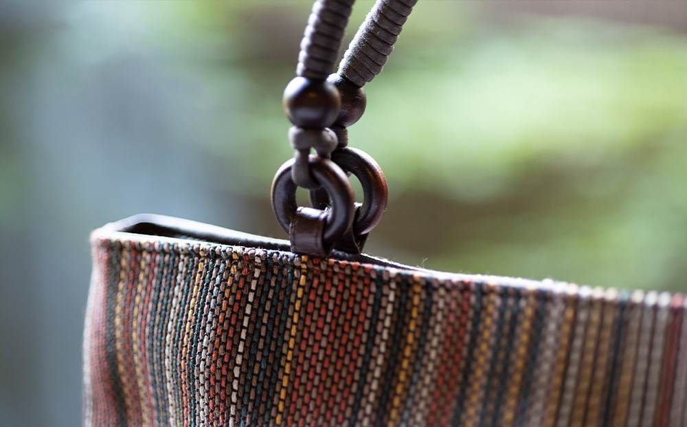 【京都三昌】レリーフメッシュ手提げ［ 京都 バッグ 職人 手作り 手提げ 鞄 麻の葉 ちりめん 上品 カジュアル フォーマル 雑貨 人気 おすすめ 外出 おでかけ お取り寄せ 通販 送料無料 ふるさと納税 ］