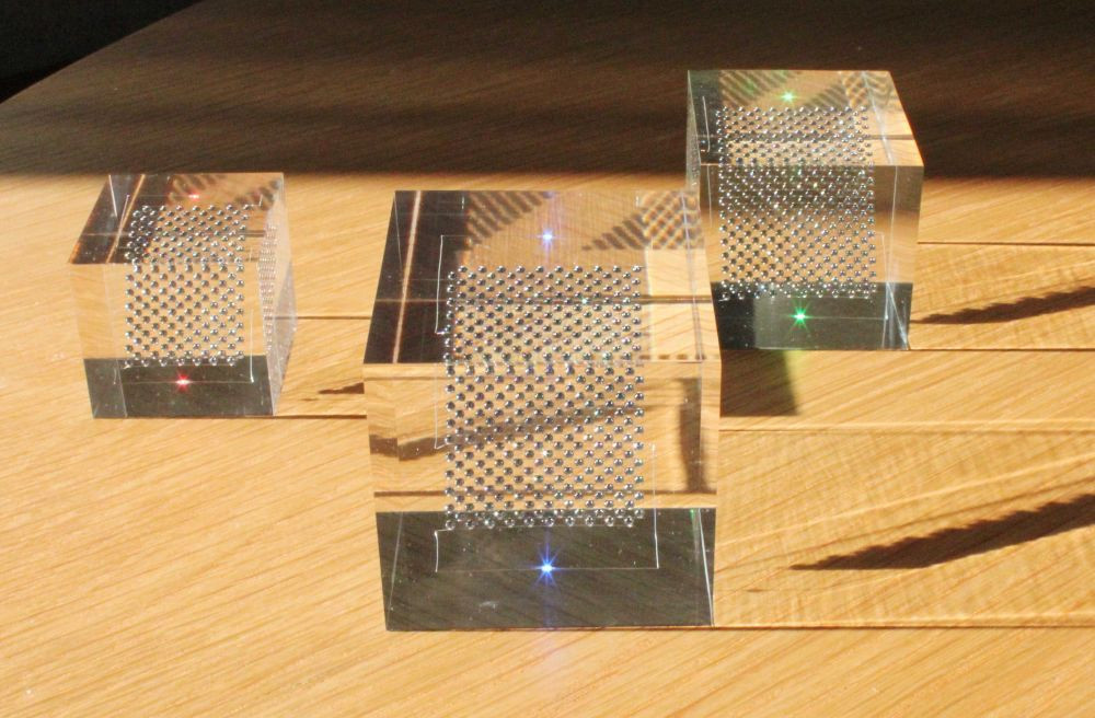 【世界初の全方位受光ソーラー】スフェラーキューブ ＜M＞［ 京都 世界初 太陽電池 スフェラ―パワー オーナメント 不思議 ソーラー かっこいい ふるさと おしゃれ かっこいい 京都 通販 送料無料 ふるさと納税 ］ 