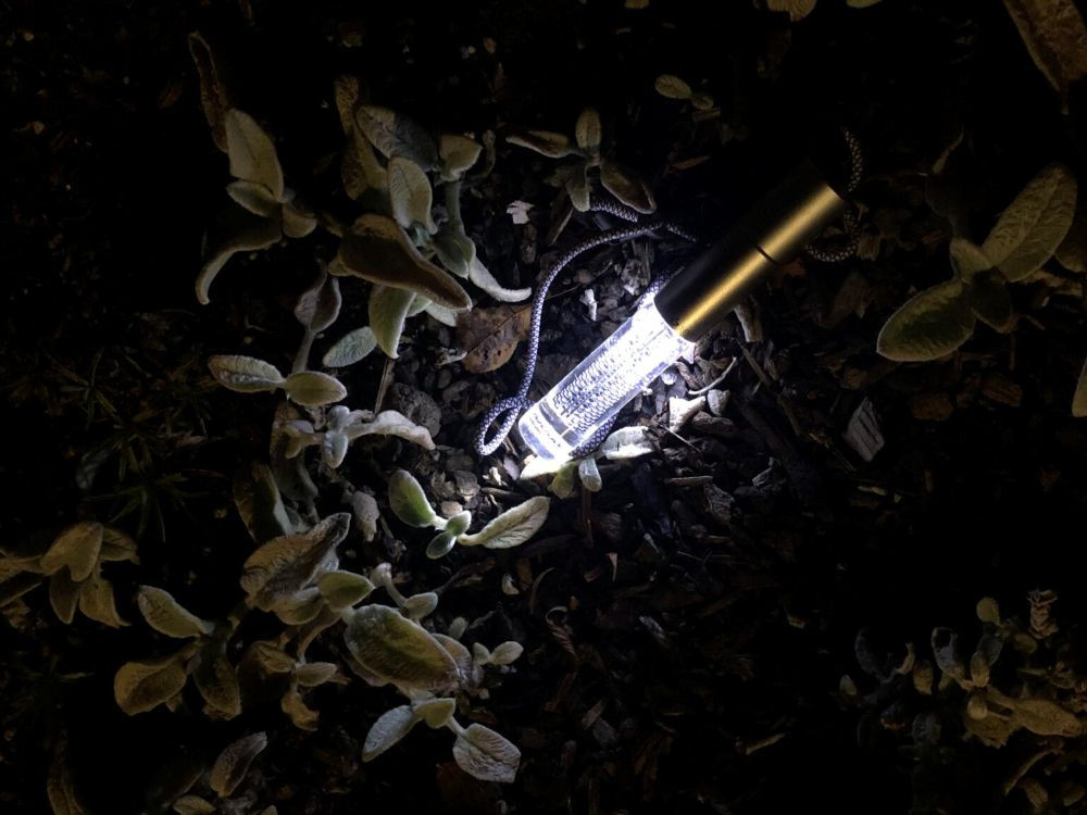 【世界初の全方位受光ソーラー】スフェラースティックW（ソーラーLEDペンライト）［ 京都 世界初 太陽電池 スフェラ―パワー ランプ アウトドア キャンプ LEDライト LED 災害用 電気 間接照明 照明 ふるさと おしゃれ かっこいい 京都 通販 送料無料 ふるさと納税 ］ 