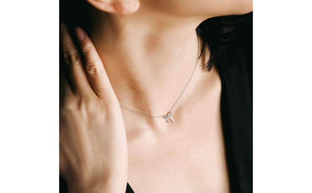 【心葉/京都kokoroba kyoto】K10 天然ダイヤモンド×リボンモチーフネックレス「ホワイトゴールド」