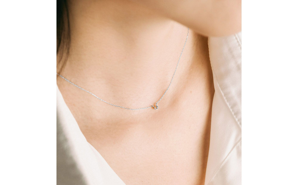 【心葉/京都kokoroba kyoto】K10 天然ダイヤモンド×馬蹄ネックレス「ホワイトゴールド」