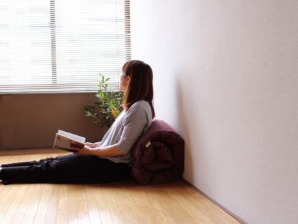 【洛中高岡屋】うたた寝にちょうどいい寛ぎのアイテム　カバータイプごろ寝敷きふとん（パープル系）