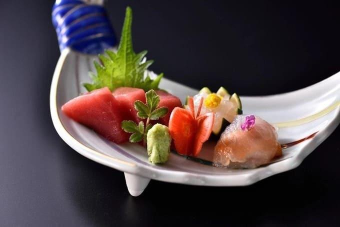 【京小宿 室町ゆとね】1泊2食付きペア宿泊券（2名様）～旬の京会席プラン～［ 京都 室町 好アクセス 古都の雰囲気 京町家 隠れ宿 ペア 宿泊券 人気 おすすめ 旅館 ホテル 宿泊 旅行 観光 グルメ ふるさと納税 ］