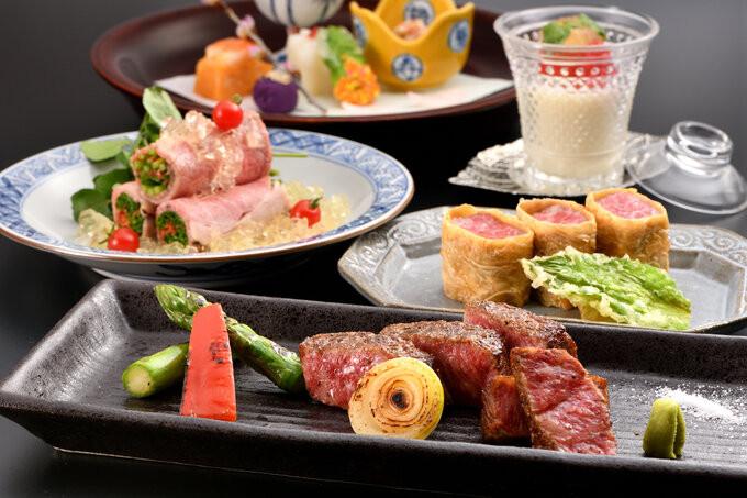 【京小宿 室町ゆとね】1泊2食付きペア宿泊券（2名様）～選べる特選会席プラン～［ 京都 室町 好アクセス 古都の雰囲気 京町家 隠れ宿 ペア 宿泊券 人気 おすすめ 旅館 ホテル 宿泊 旅行 観光 グルメ ふるさと納税 ］