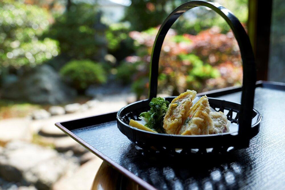 【京都木や】季節の贅沢懐石ペアお食事券［ 京都 山科 京料理店 京懐石コース 食事券 2名様分 人気 おすすめ グルメ 古民家 日本庭園 お取り寄せ 通販 送料無料 ふるさと納税］