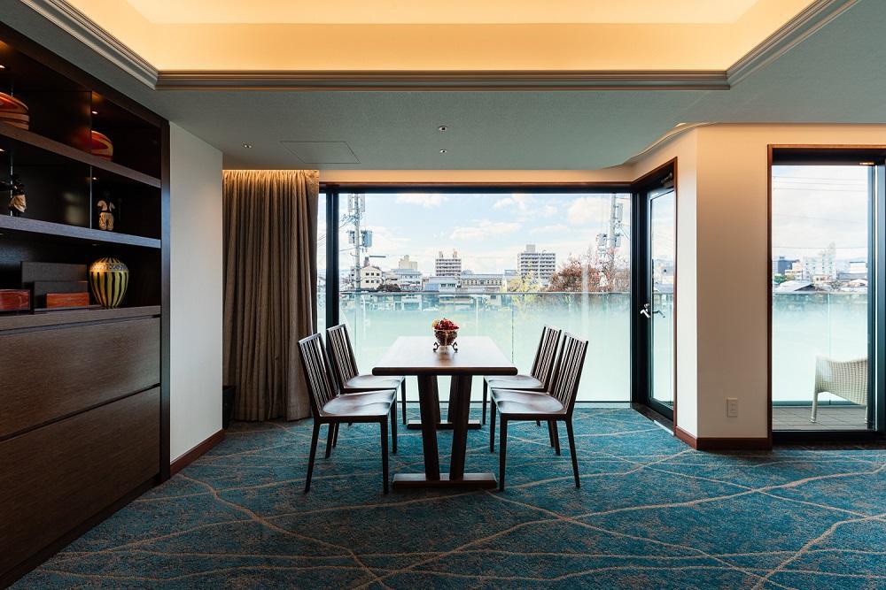 【アビタホテル京都鴨川】 1泊朝食付ペア宿泊券＜スイート＞ ［ 京都 旅行 宿泊 ホテル 旅館 人気 おすすめ 割引 チケット クーポン 観光 トラベル 宿 ］