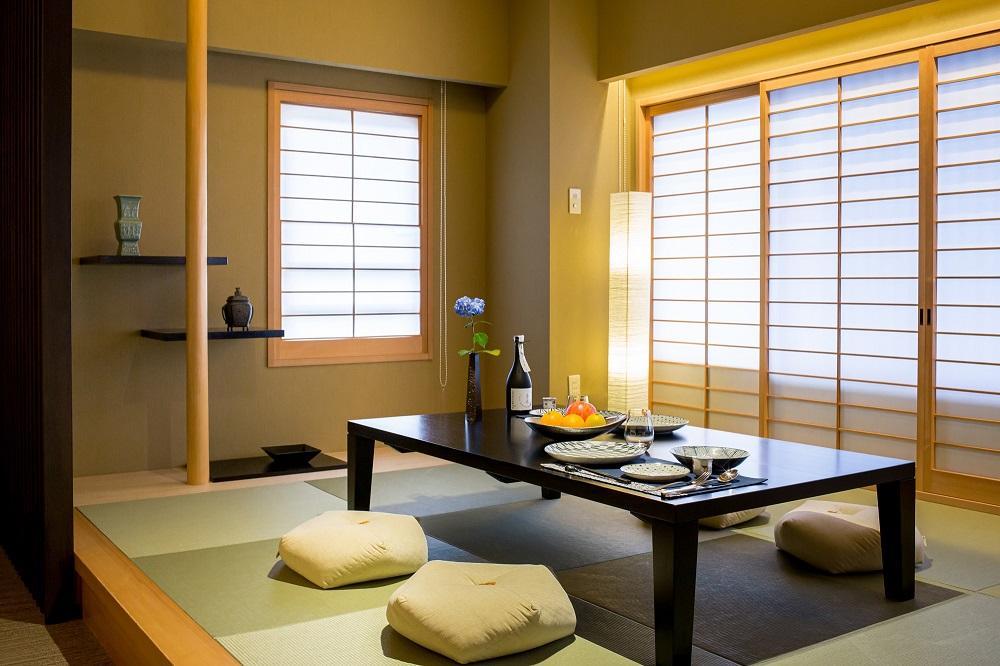 【羽う座 京都五条烏丸】羽う座プレミアムスイート宿泊券（1室）～最大5名様まで宿泊OK～［ 京都 旅行 宿泊 ホテル 旅館 人気 おすすめ 割引 チケット クーポン 観光 トラベル 宿  HAUZA(はうざ) ふるさと納税 ］