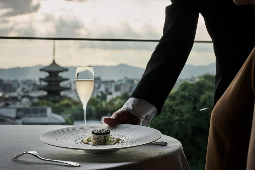 【レストランひらまつ 高台寺】ディナーコースお食事券 1名様分｜京都 フレンチ ミシュラン掲載 人気店 食事券［ フランス料理 ディナー コース料理 食事券 1人 美食 グルメ 人気 おすすめ 記念 お祝い 旅行 観光 食事 ふるさと納税 ］