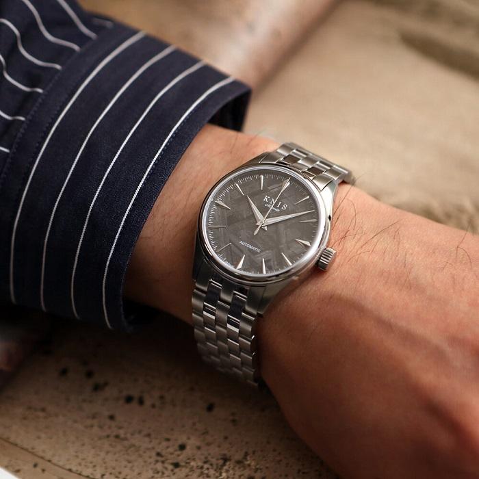 【KNIS KYOTO】京都発日本製腕時計 KNIS ニス 公式サイトで使える 15,000円分のギフト券［ 京都 腕時計 ウォッチ 京都発 ブランド 人気 おすすめ おしゃれ 高級 本物 国産 ファッション ウォッチ ギフト チケット クーポン 割引 時計 ］