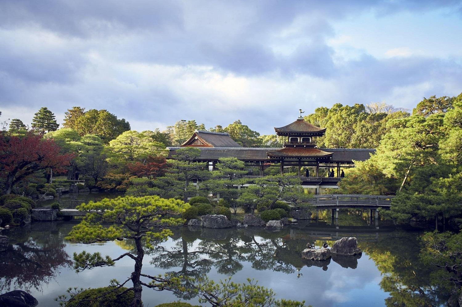 【平安神宮会館】京アフタヌーンティー 1名様ご利用券＜神苑チケット付き＞| 京都 庭園 アフタヌーンティー 食事券［ 日本庭園 神苑入場券付き アフタヌーン 食事券 スイーツ 紅茶 コーヒー カフェ 人気 おすすめ 記念 お祝い ホテル 旅行 観光 食事 ふるさと納税 ］